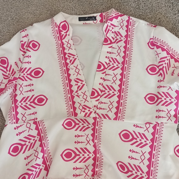 Emery Rose top - Picture 2 of 8